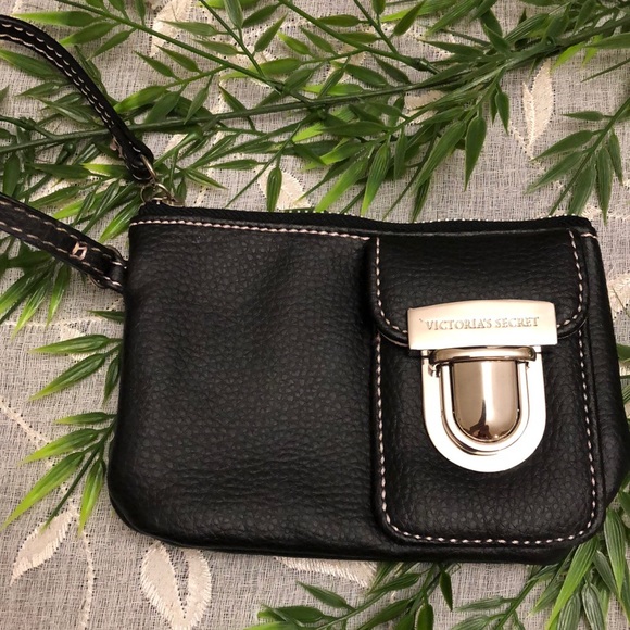Victoria's Secret Handbags - Victoria’s Secret Wristlet